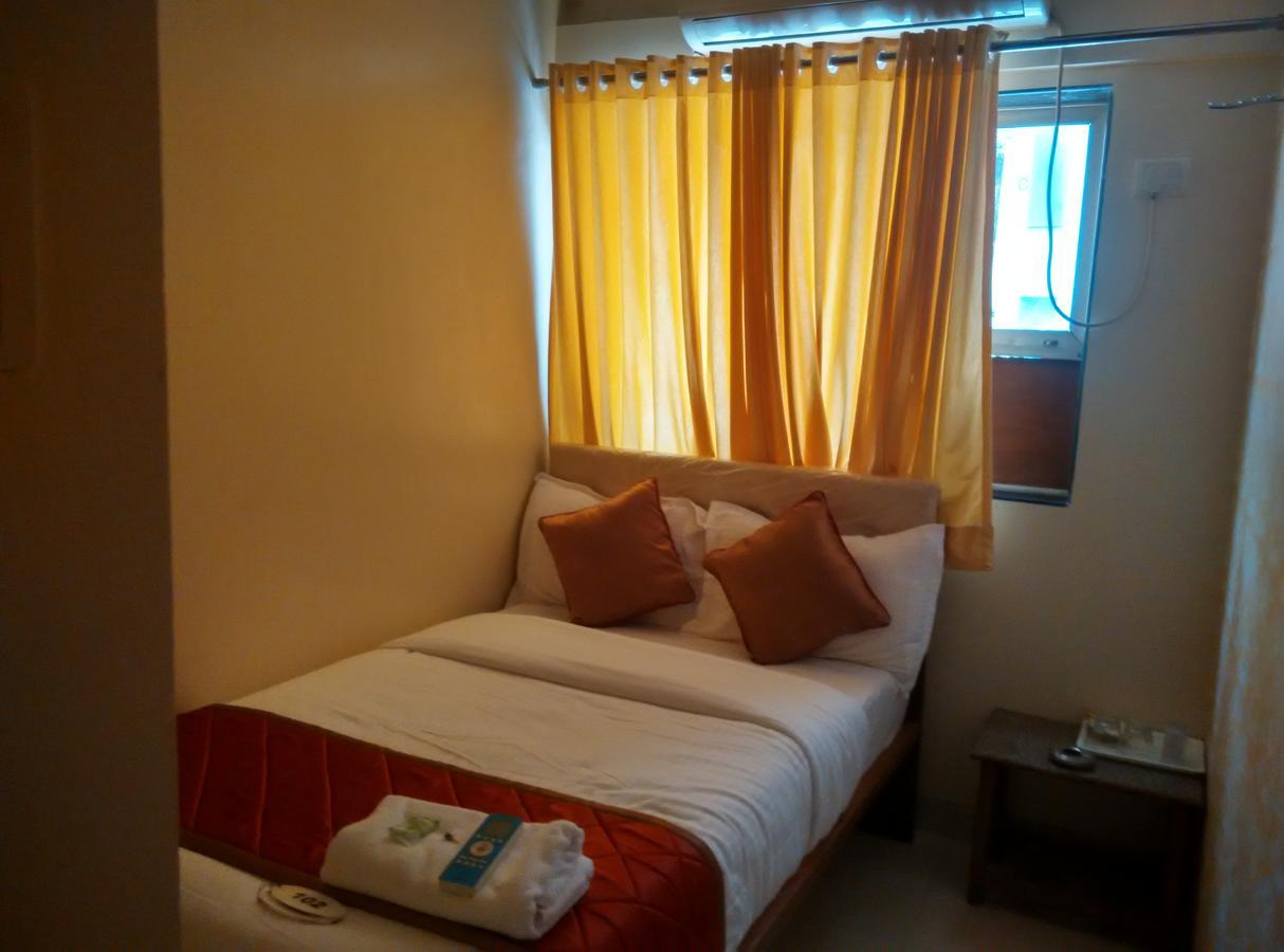 Hotel Silver Castle Mumbai Exterior photo