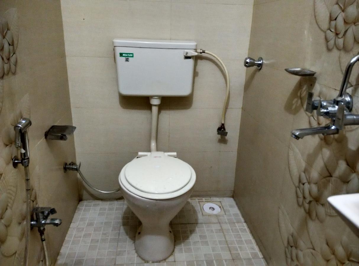 Hotel Silver Castle Mumbai Exterior photo