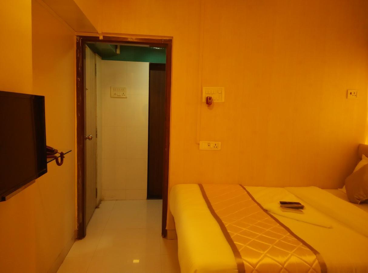 Hotel Silver Castle Mumbai Exterior photo